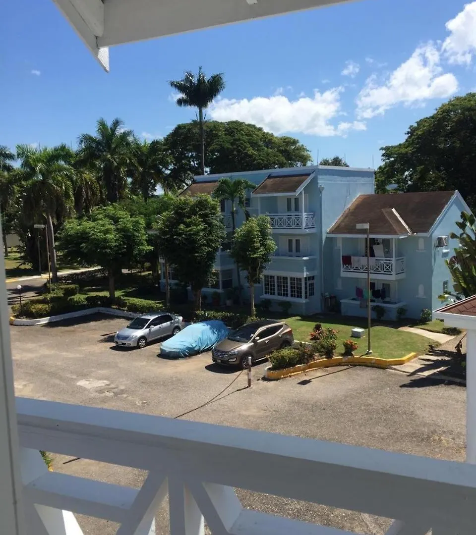 Negril Oceanview Escape - Beachfront Studio Orange Bay Jamaica